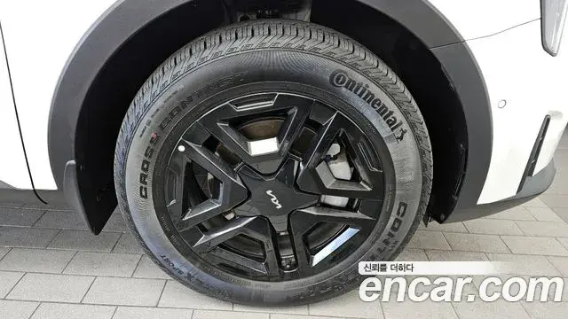 Kia Sorento 2023 — Фото 5/20