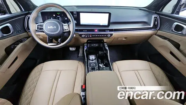 Kia Sorento 2023 — Фото 7/20