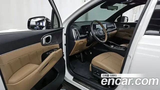 Kia Sorento 2023 — Фото 10/20
