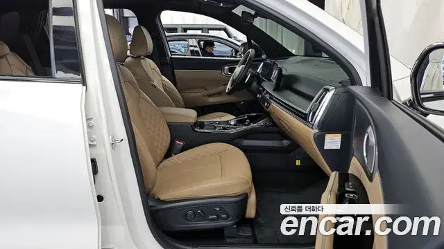 Kia Sorento 2023 — Фото 11/20