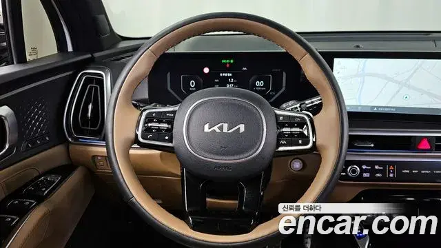 Kia Sorento 2023 — Фото 13/20