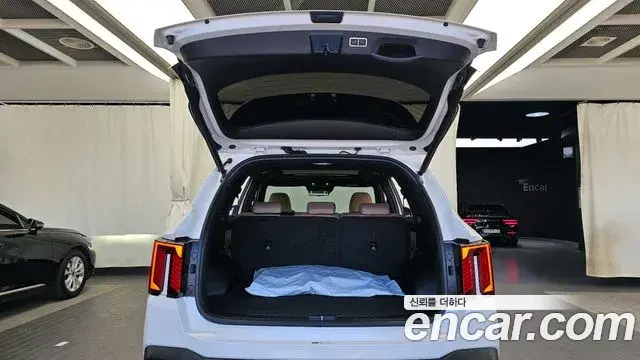 Kia Sorento 2023 — Фото 20/20