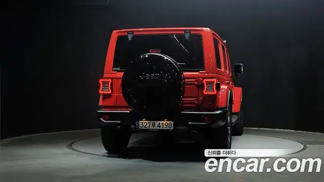 Jeep Wrangler 2021 — Şəkil 16/20