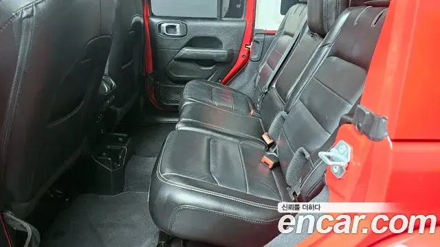 Jeep Wrangler 2021 — Şəkil 9/20