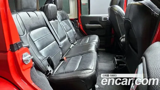 Jeep Wrangler 2021 — Şəkil 12/20