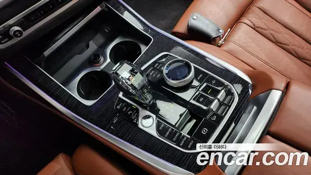 BMW X7 2022 — Şəkil 7/20