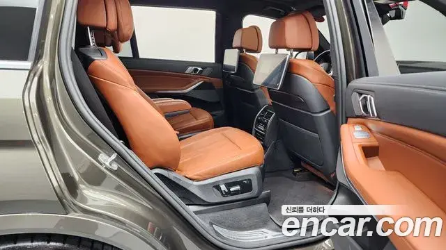 BMW X7 2022 — Şəkil 16/20