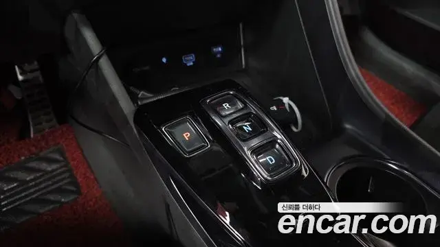 Hyundai Sonata Hybrid 2020 — Şəkil 17/21