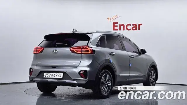 Kia Niro 2019 — Photo 2/20