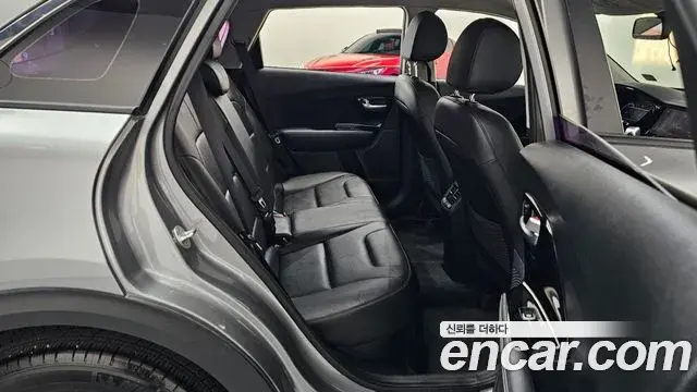 Kia Niro 2019 — Photo 1/20