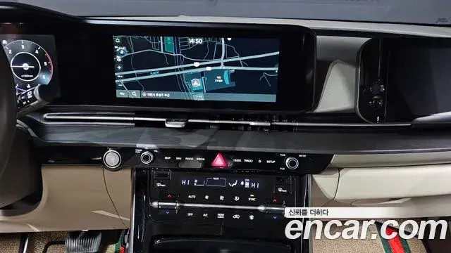 Kia Carnival 2021 — ფოტო 11/20