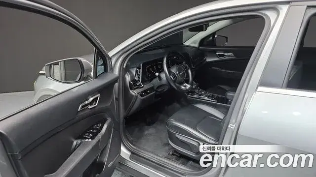 Kia Sportage 2021 — ფოტო 8/20