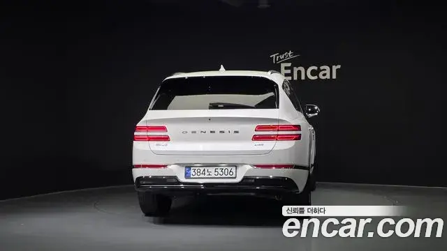 Genesis GV80 2021 — ფოტო 19/20