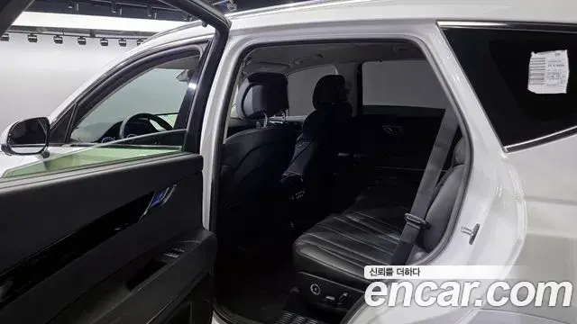 Genesis GV80 2021 — ფოტო 8/20