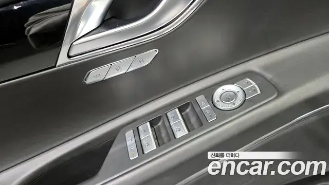 Genesis GV80 2021 — ფოტო 15/20