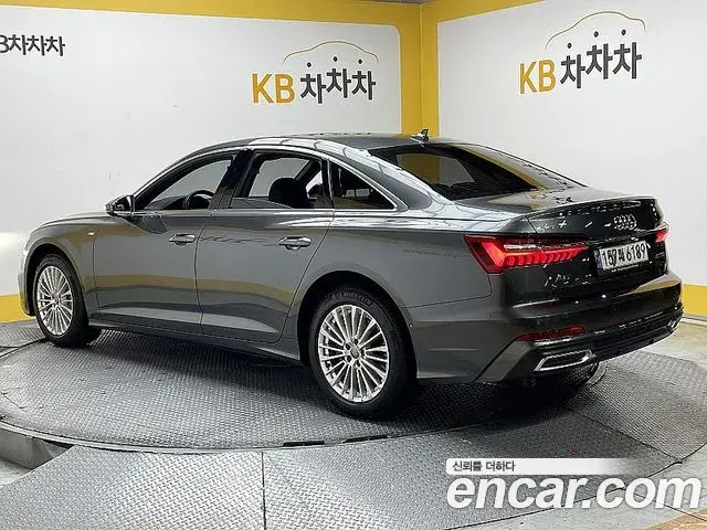 Audi A6 2020 — Photo 1/20