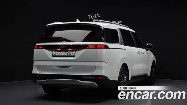 Kia Carnival 2021 — Фото 2/20