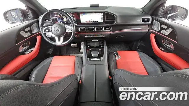 Mercedes-Benz GLE-Class 2021 — ფოტო 13/20