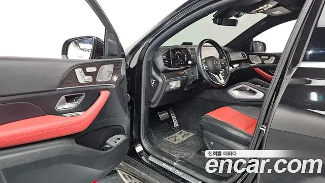 Mercedes-Benz GLE-Class 2021 — ფოტო 11/20