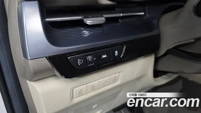 Kia Carnival 2022 — Şəkil 15/20