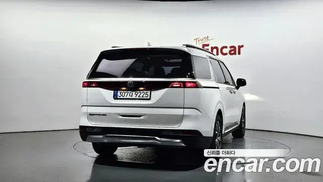 Kia Carnival 2020 — Фото 4/20