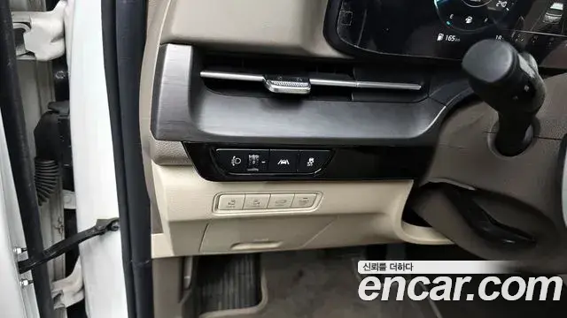 Kia Carnival 2020 — Фото 14/20