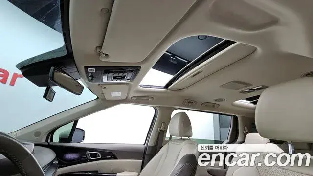 Kia Carnival 2020 — Фото 18/20