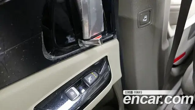 Kia Carnival 2020 — Фото 19/20
