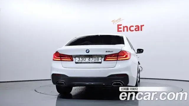 BMW 5 Series 2018 — Şəkil 3/20