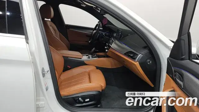 BMW 5 Series 2018 — Şəkil 4/20