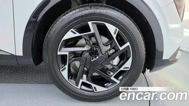 Kia Sportage 2022 — Фото 5/20