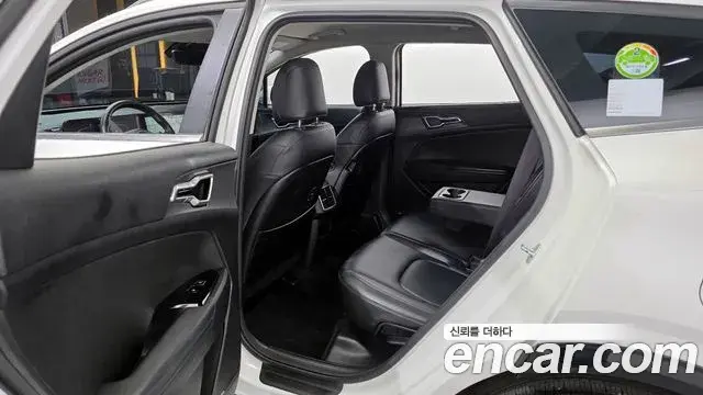 Kia Sportage 2022 — Фото 11/20