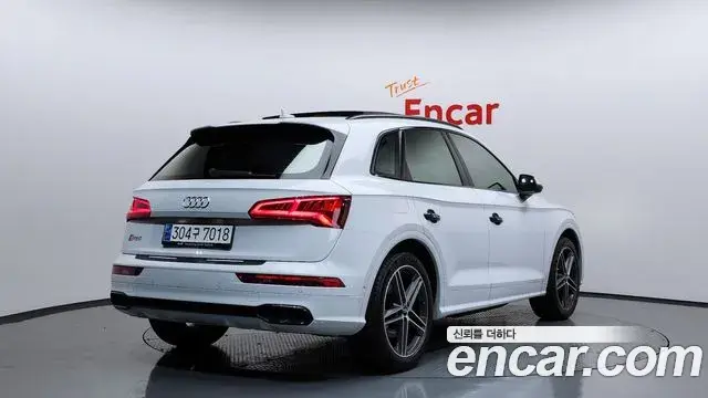 Audi SQ5 2020 — Photo 16/20
