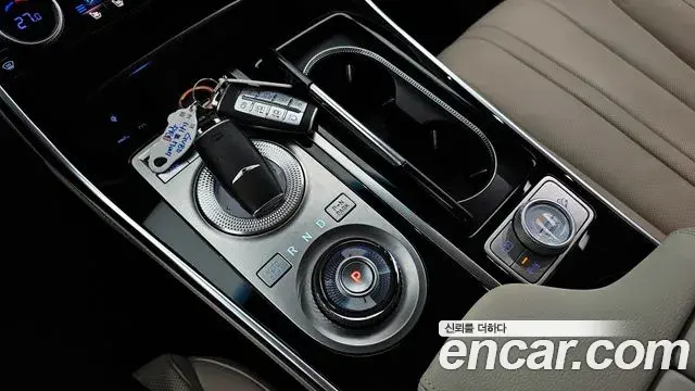 Genesis GV80 2021 — ფოტო 2/20