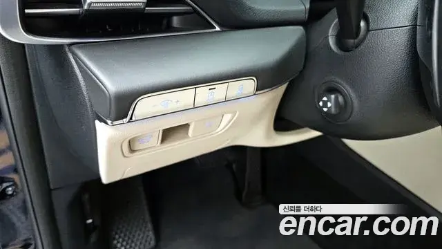 Genesis GV80 2021 — ფოტო 19/20