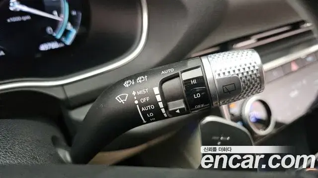 Genesis GV80 2021 — ფოტო 16/20