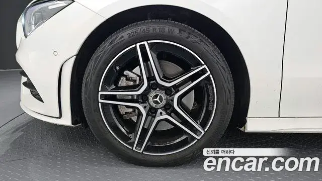 Mercedes-Benz CLA-Class 2022 — Фото 5/20