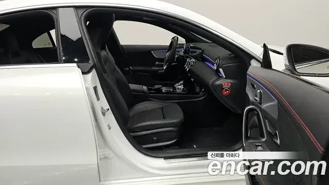 Mercedes-Benz CLA-Class 2022 — Фото 11/20