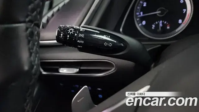 Hyundai Sonata Hybrid 2019 — Şəkil 17/20