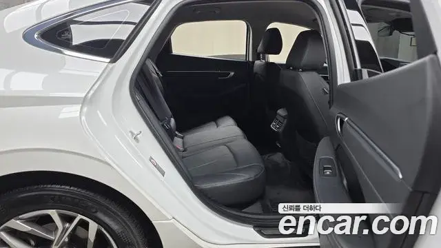 Hyundai Sonata 2021 — Фото 12/20