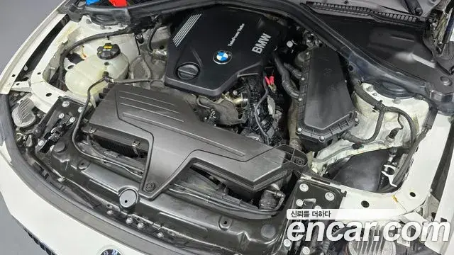 BMW 4 Series 2018 — Photo 19/20