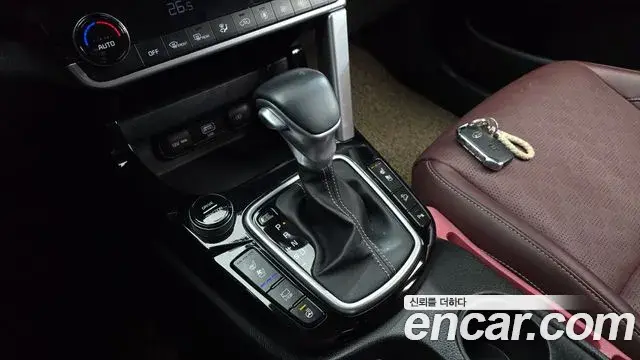 Kia Seltos 2019 — Şəkil 17/20