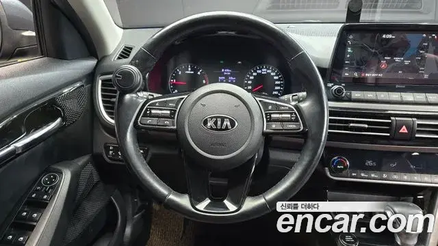 Kia Seltos 2019 — Şəkil 1/20