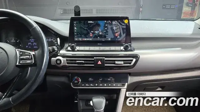 Kia Seltos 2019 — Şəkil 19/20
