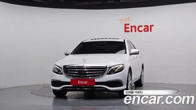 Mercedes-Benz E-Class 2020 — Şəkil 8/20