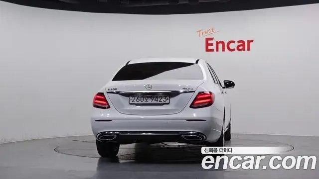 Mercedes-Benz E-Class 2020 — Şəkil 9/20