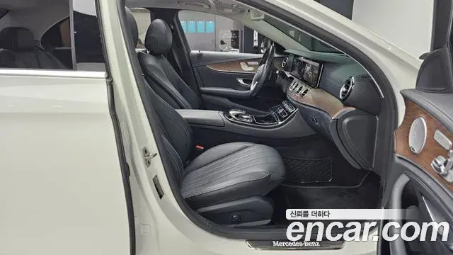 Mercedes-Benz E-Class 2020 — Şəkil 16/20