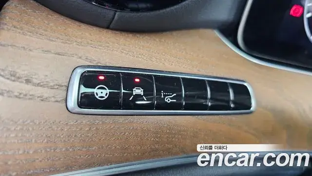 Mercedes-Benz E-Class 2020 — Şəkil 19/20