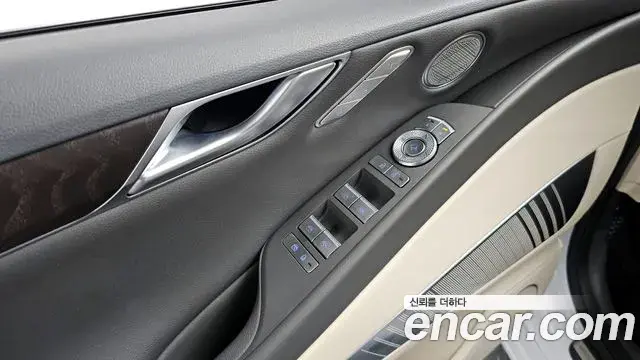 Genesis G80 2023 — Photo 12/20