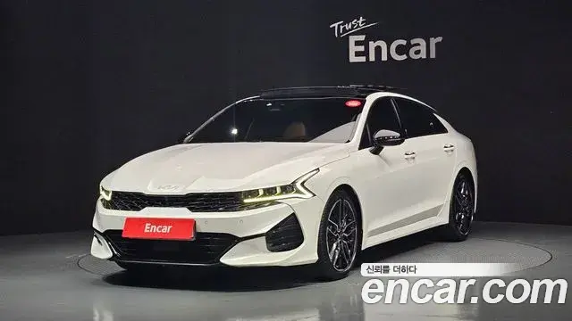 Kia K5 2022 — ფოტო 16/20